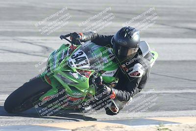 media/Jan-18-2026-CVMA (Sun) [[519f600f45]]/Race 16-Formula Middleweight/